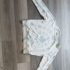 Time and Tru Cream and Blue Tie-Dye Sweatshirt